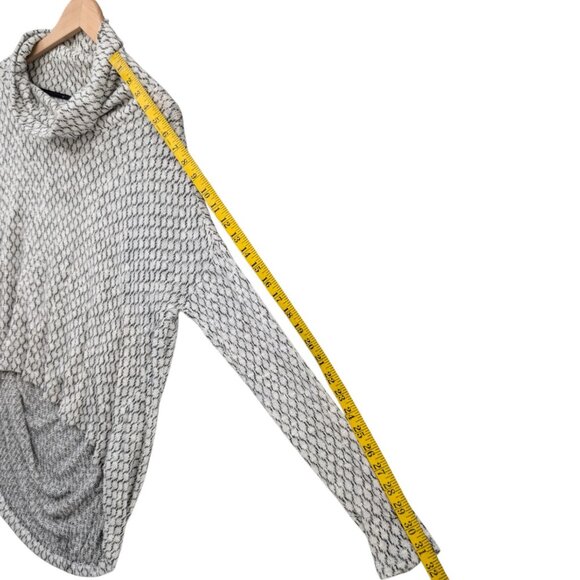 Anthropologie Akemi Kin Sweater Womens Grey Cowl Neck Long Sleeve Pullover Sz XS - Picture 6 of 7